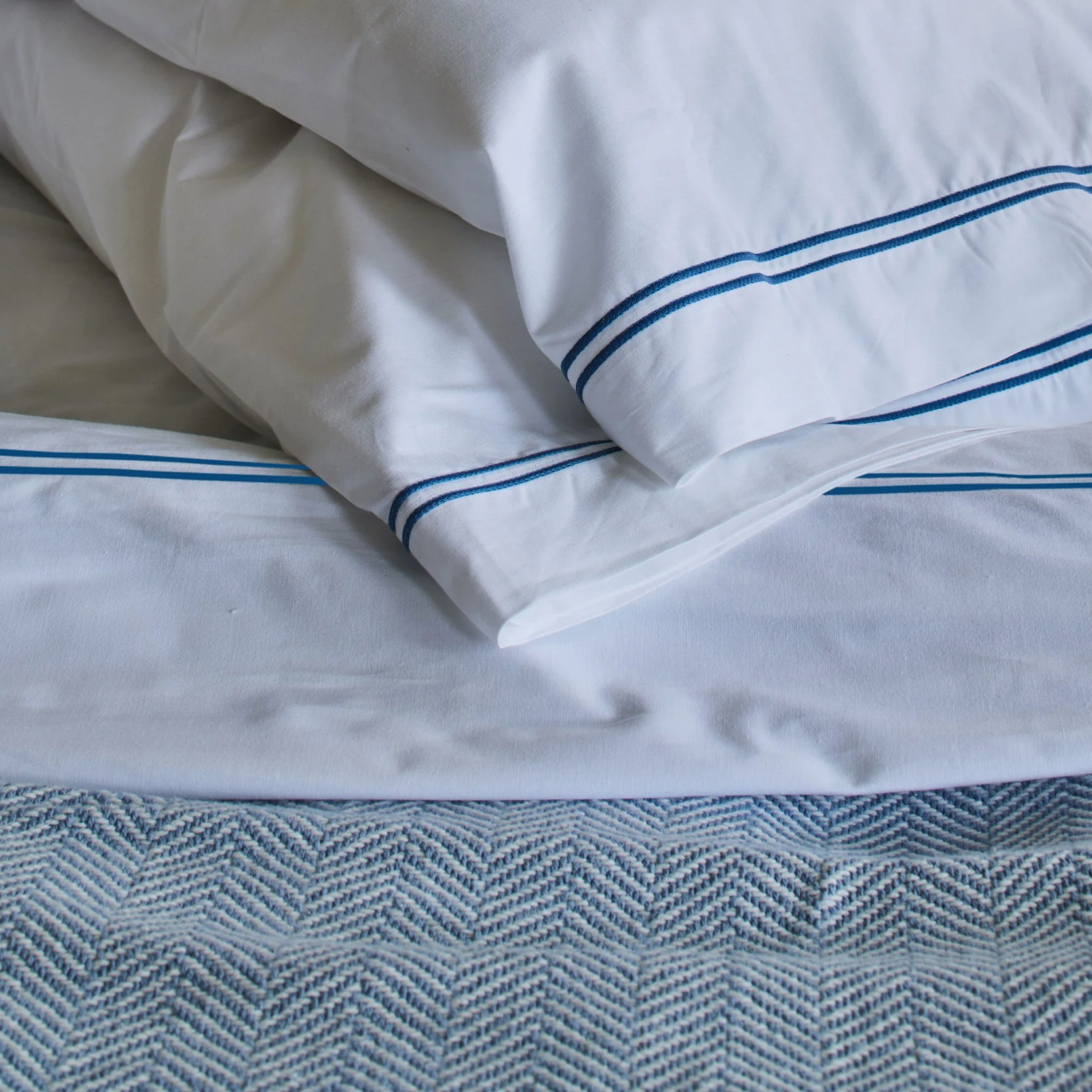 Ella Embroidered Sheet Set - Image 5